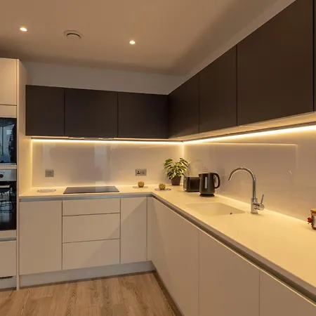 Ahg Luxury Tower Suite - 44Th Floor With Stunning City Views At Central Manchester Esterno foto