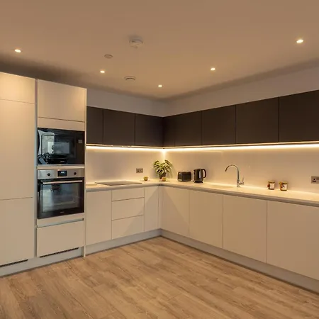 Ahg Luxury Tower Suite - 44Th Floor With Stunning City Views At Central Manchester Esterno foto